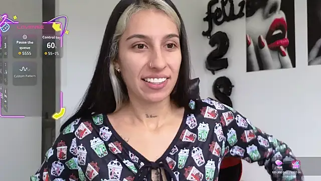 tammyandrade  online show from November 2025 02:28:02 PM