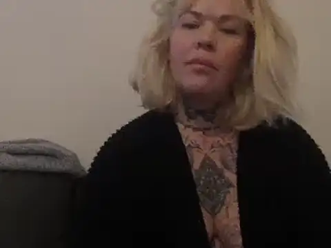 blondy40 online show from March 2025 10:42:01 PM