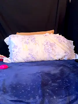 Veyolla Beau online show from October 2025 08:09:02 PM