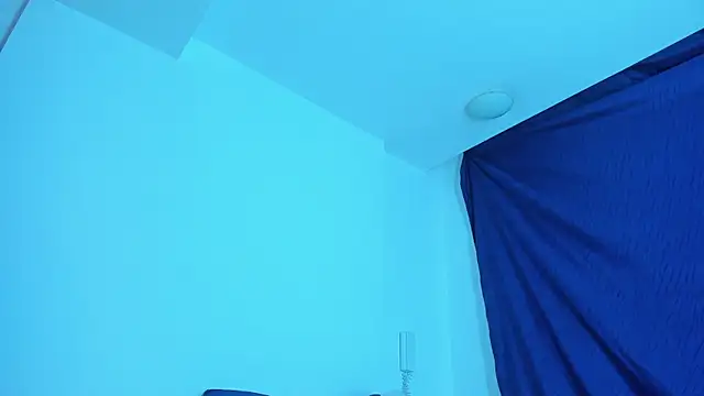 emiily15   online show from January 2025 06:52:01 PM