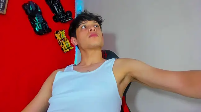 LilOwen  online show from March 2025 10:48:02 PM