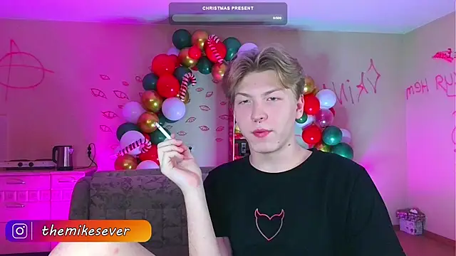 Snapshot of TheMikeSever chatting on December 2024 05:40:01 PM TheMikeSever online show from December 2024 05:40:01 PM