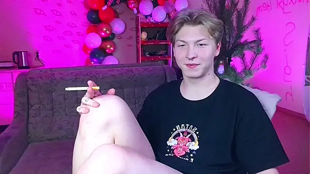 Snapshot of TheMikeSever chatting on January 2025 04:37:02 PM TheMikeSever online show from January 2025 04:37:02 PM