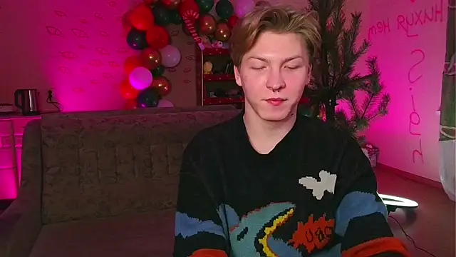 Snapshot of TheMikeSever chatting on January 2025 06:02:02 PM TheMikeSever online show from January 2025 06:02:02 PM