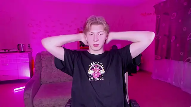 Snapshot of TheMikeSever chatting on January 2025 06:12:02 PM TheMikeSever online show from January 2025 06:12:02 PM