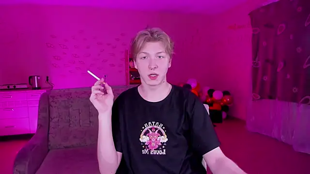 Snapshot of TheMikeSever chatting on January 2025 04:59:02 PM TheMikeSever online show from January 2025 04:59:02 PM