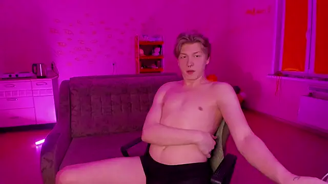 Snapshot of TheMikeSever chatting on February 2025 08:00:01 PM TheMikeSever online show from February 2025 08:00:01 PM