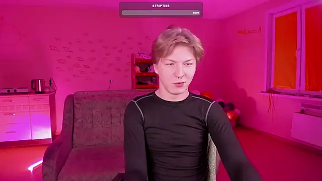 Snapshot of TheMikeSever chatting on February 2025 07:02:02 PM TheMikeSever online show from February 2025 07:02:02 PM