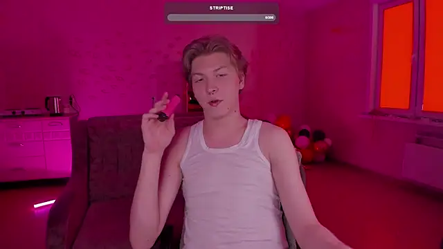 Snapshot of TheMikeSever chatting on February 2025 04:53:02 AM TheMikeSever online show from February 2025 04:53:02 AM