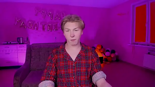 Snapshot of TheMikeSever chatting on February 2025 05:07:01 PM TheMikeSever online show from February 2025 05:07:01 PM