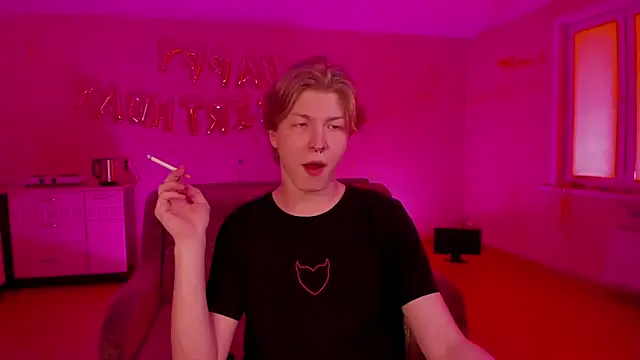 Snapshot of TheMikeSever chatting on March 2025 08:29:02 AM TheMikeSever online show from March 2025 08:29:02 AM