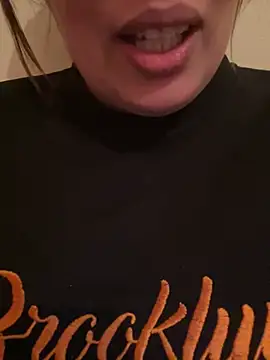 Snapshot of Samarr_9and chatting on January 2025 10:27:02 AM Samarr 9and online show from January 2025 10:27:02 AM