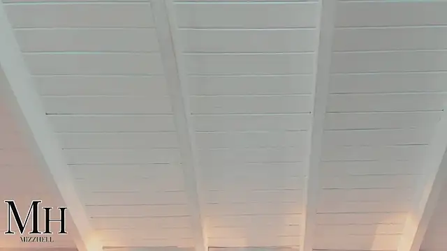 MizzHell online show from March 2026 03:52:01 AM