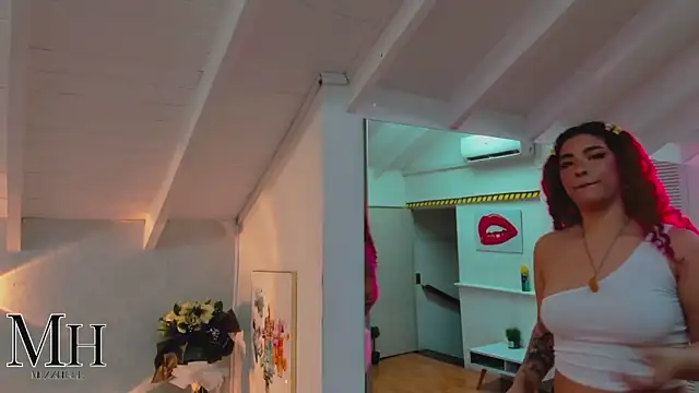 MizzHell online show from April 2026 03:51:02 AM