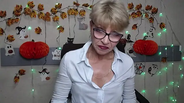 EllaBonito online show from November 2025 06:27:01 AM