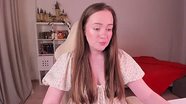 WalkingGirl online show from November 2025 08:19:01 PM