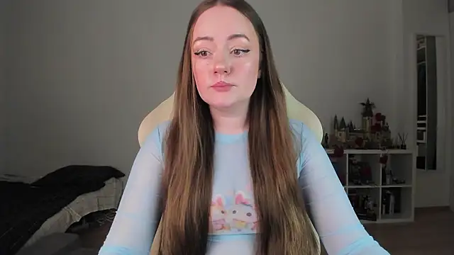 WalkingGirl online show from February 2026 08:05:01 PM