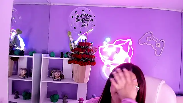 Camiila Osorio online show from October 2025 08:51:01 PM