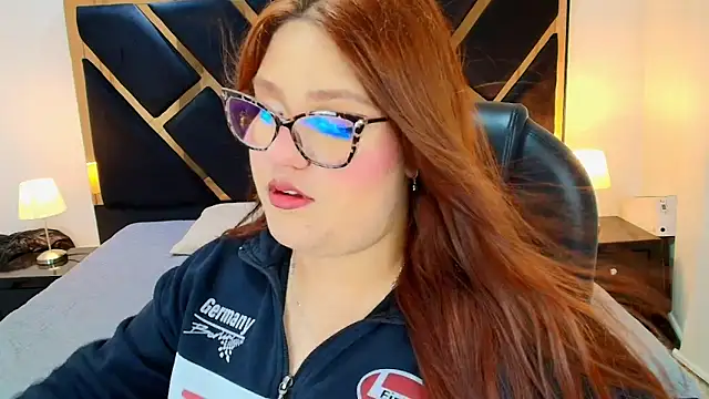 Camiila Osorio online show from June 2026 07:36:01 PM