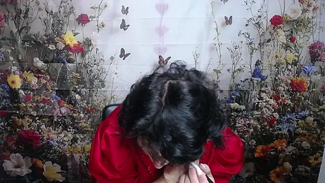 LuciaMii online show from October 2025 05:13:01 PM