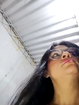 Linda Lars online show from March 2026 02:05:02 AM