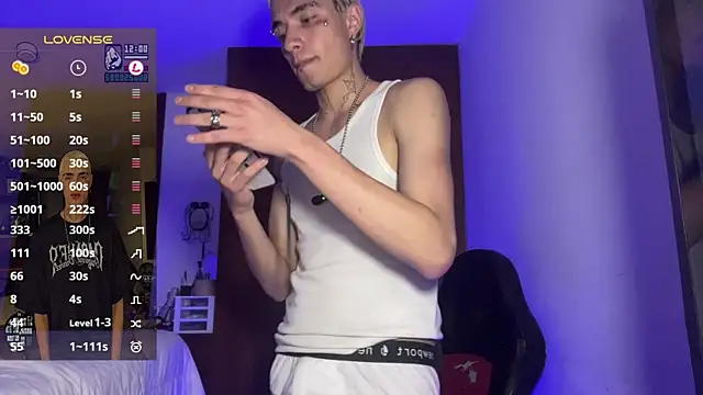 Snapshot of jackfrost_18 chatting on July 2026 11:09:02 PM jackfrost 18 online show from July 2026 11:09:02 PM