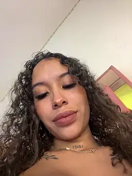 MarieLeon online show from May 2026 10:28:02 PM
