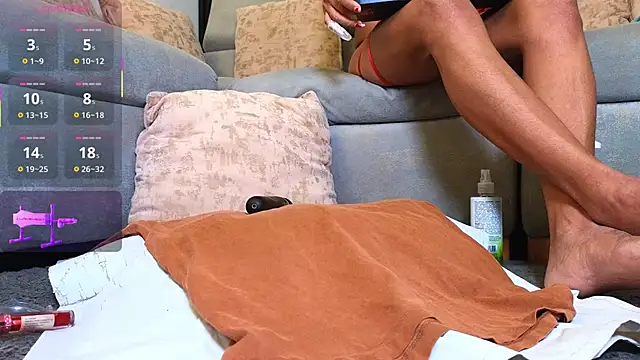 anellejones online show from November 2025 03:49:02 AM