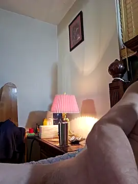 Snapshot of coolbrease10 chatting on February 2025 05:37:01 AM coolbrease10 online show from February 2025 05:37:01 AM