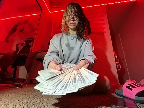 Creolegirl19 online show from March 2026 12:40:01 PM