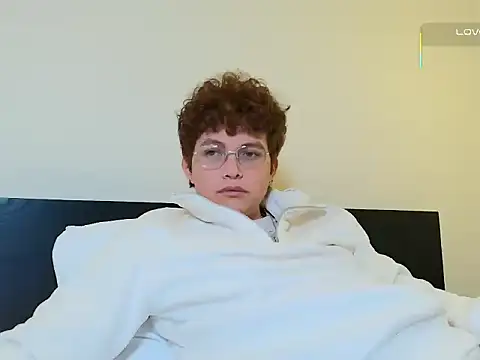 ccamilo-andress online show from March 2026 06:11:02 PM