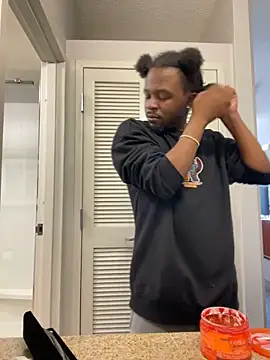 Snapshot of MobyDxck chatting on December 2024 07:05:01 PM MobyDxck online show from December 2024 07:05:01 PM