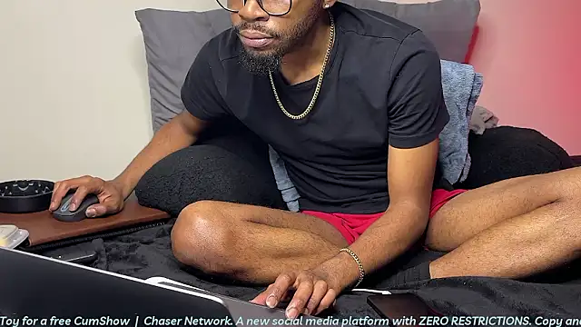 MobyDxck online show from March 2026 04:17:02 AM