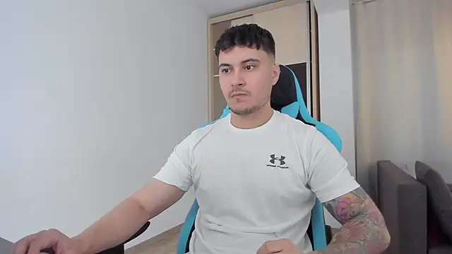 MatMalonne online show from January 2025 06:27:02 AM