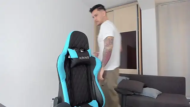 MatMalonne online show from January 2025 06:31:02 AM