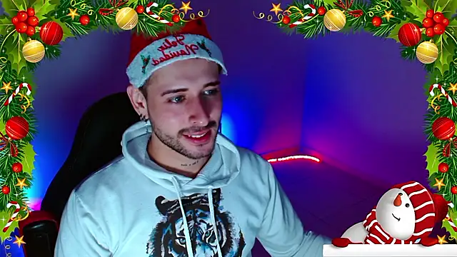 Snapshot of Ares_blue chatting on December 2024 10:49:01 AM Ares blue online show from December 2024 10:49:01 AM