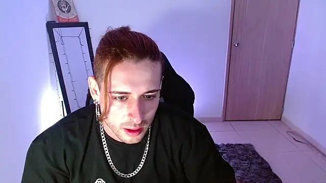 Snapshot of Ares_blue chatting on February 2025 12:13:02 PM Ares blue online show from February 2025 12:13:02 PM