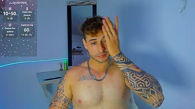 Snapshot of Ares_blue chatting on September 2025 01:37:02 PM Ares blue online show from September 2025 01:37:02 PM