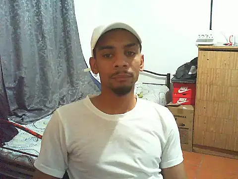 29YOURZ 28  online show from November 2025 09:36:02 PM