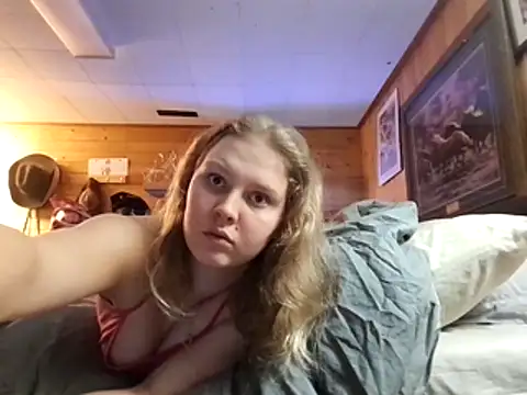 Ryan and Aurora online show from February 2026 01:21:02 AM