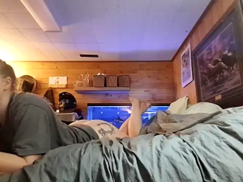 Ryan and Aurora online show from February 2026 11:33:01 PM