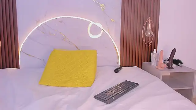 miamiller69 online show from March 2025 07:36:01 AM