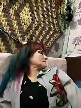 Snapshot of SweetLeila40 chatting on December 2024 01:15:02 AM SweetLeila40 online show from December 2024 01:15:02 AM