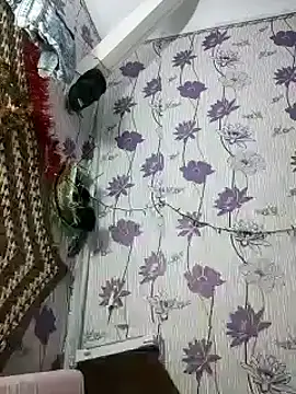 Snapshot of SweetLeila40 chatting on January 2025 03:26:02 AM SweetLeila40 online show from January 2025 03:26:02 AM