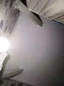 Snapshot of SweetLeila40 chatting on January 2025 08:36:01 PM SweetLeila40 online show from January 2025 08:36:01 PM