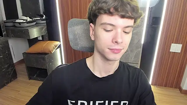 calvin love you online show from June 2026 05:40:02 PM