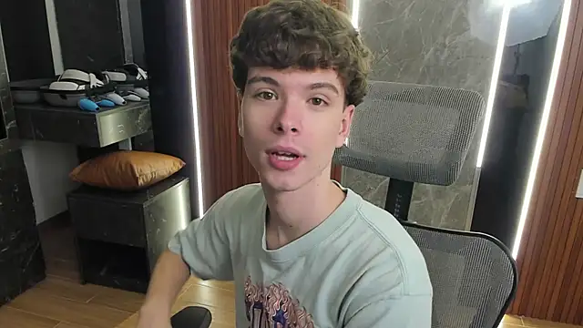 calvin love you online show from August 2026 03:11:01 PM