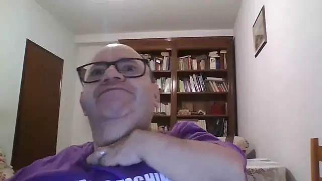 cazzotesoxte online show from September 2025 05:17:01 PM