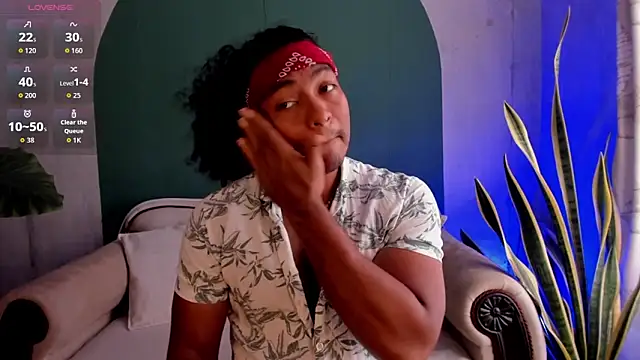 Snapshot of noah_jones__ chatting on November 2025 04:52:01 PM noah jones online show from November 2025 04:52:01 PM