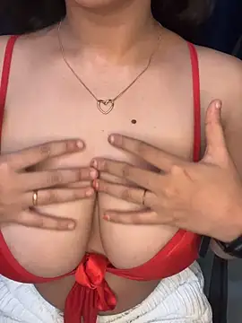 sexysilk1 online show from April 2026 06:26:01 PM